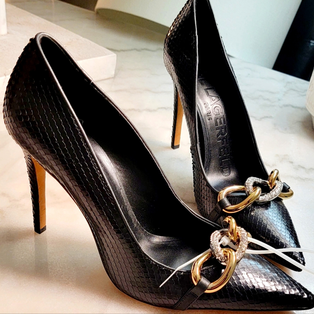 SIZE 9.5 KARL LAGERFELD PUMPS